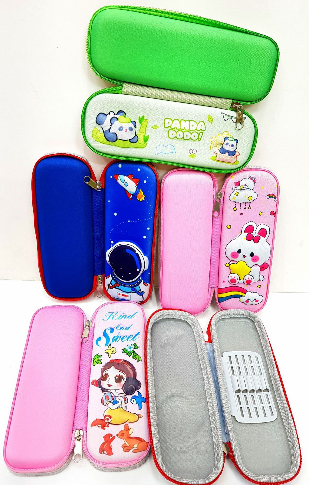 3D Cartoon with Pencil holder Pouch (1pc)
