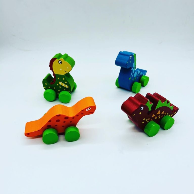 Dinosaurs on wheels (1pc)